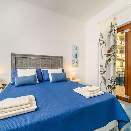 Costa Blue Villa Майори Екстериор снимка