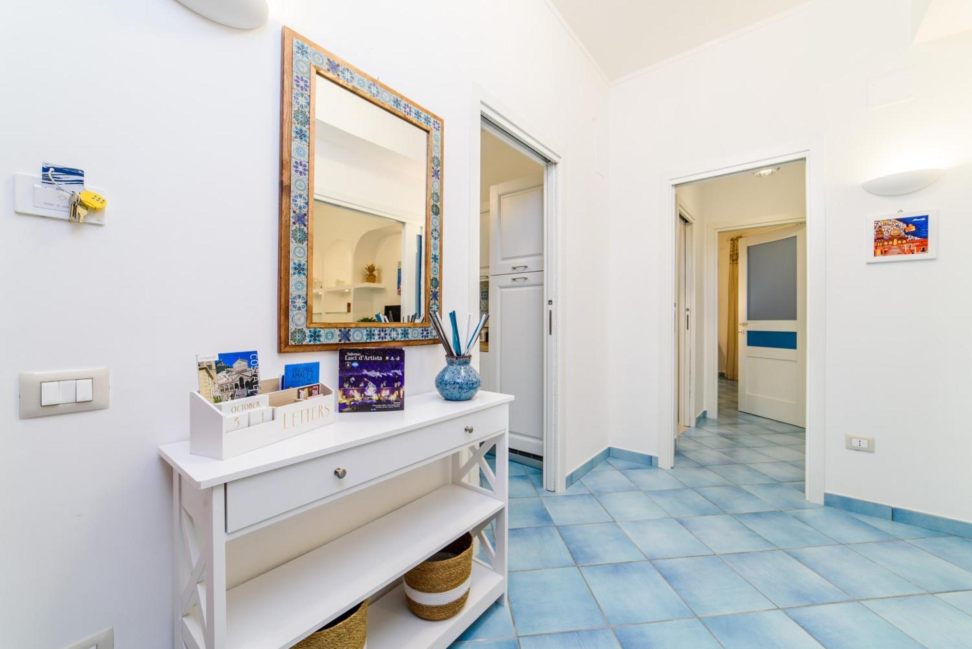 Costa Blue Villa Майори Екстериор снимка