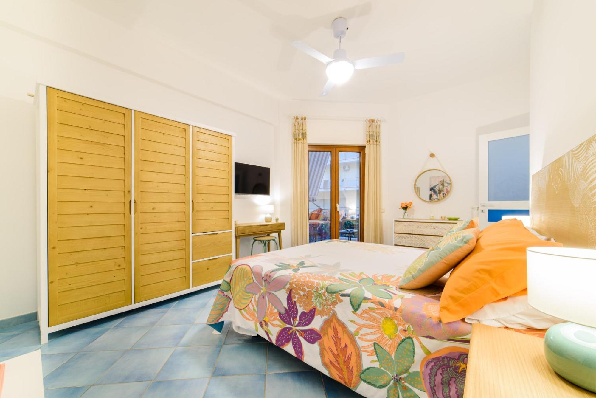Costa Blue Villa Майори Екстериор снимка